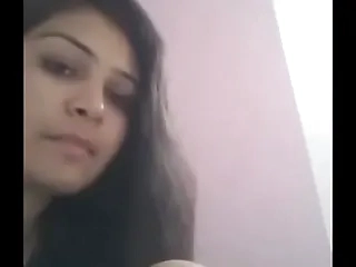 Sexy desi girl showing the brush pussy